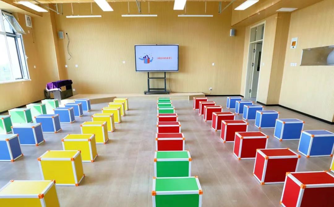 石家莊西山學(xué)校是公立還是私立,是重點(diǎn)中學(xué)嗎？