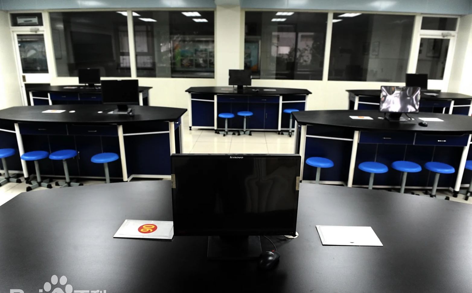 山東師范大學附屬中學是公立還是私立,是重點中學嗎？