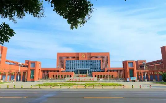 濟(jì)南市章丘區(qū)第四中學(xué)簡(jiǎn)介概況（建校歷史、地址、師資、校訓(xùn)、環(huán)境）