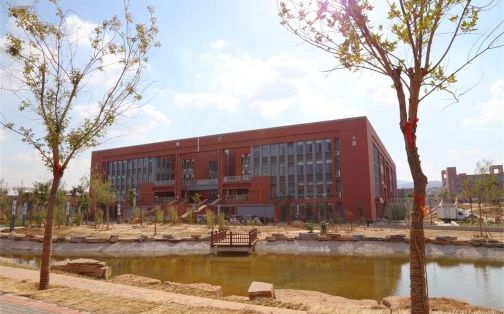 濟(jì)南市章丘區(qū)第四中學(xué)在濟(jì)南的排名第幾,屬于什么檔次？