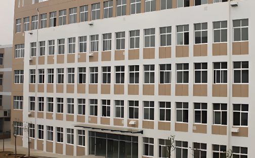 濟(jì)南市章丘區(qū)第七中學(xué)是公立還是私立,是重點(diǎn)中學(xué)嗎？