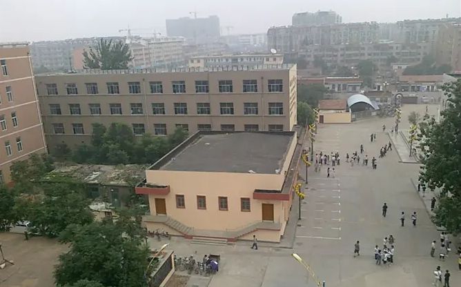 濟南市長清中學(xué)是公立還是私立,是重點中學(xué)嗎？