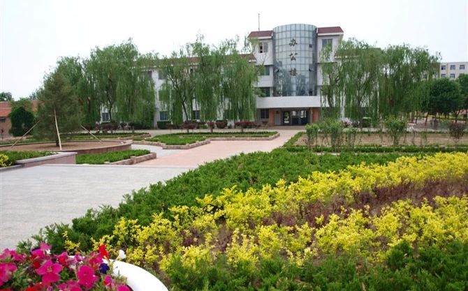 商河縣第一中學(xué)校區(qū)在哪_在什么區(qū)？