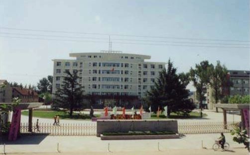 青島市即墨區(qū)第一中學(xué)簡介概況（建校歷史、地址、師資、校訓(xùn)、環(huán)境）