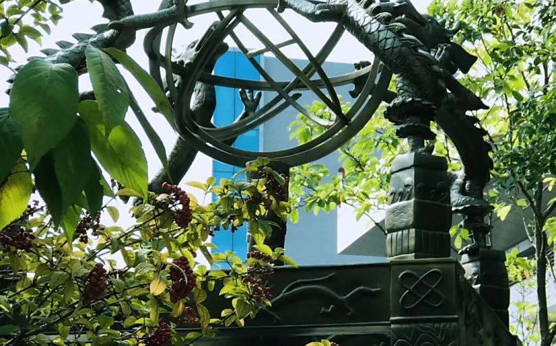 武漢市常青第一中學(xué)是公立還是私立,是重點中學(xué)嗎？