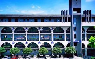 武漢市第六十八中學(xué)校區(qū)在哪_在什么區(qū)？