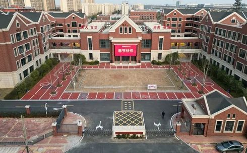 武漢市新洲區(qū)第一中學(xué)簡(jiǎn)介概況（建校歷史、地址、師資、校訓(xùn)、環(huán)境）