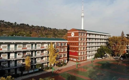 武漢市弘橋中學(xué)在武漢的排名第幾,屬于什么檔次？