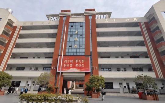 武漢市馬房山中學(xué)在武漢的排名第幾,屬于什么檔次？