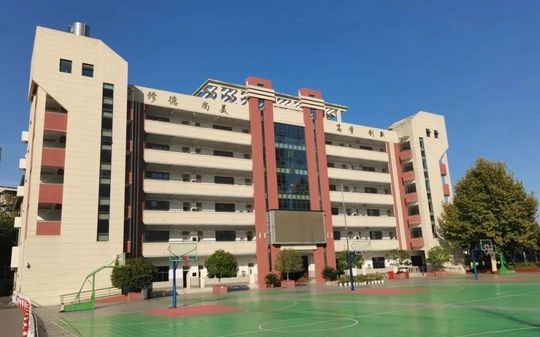 武漢市馬房山中學(xué)校區(qū)在哪_在什么區(qū)？