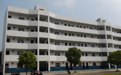 武漢市新洲區(qū)城關(guān)高級中學(xué)簡介概況（建校歷史、地址、師資、校訓(xùn)、環(huán)境）