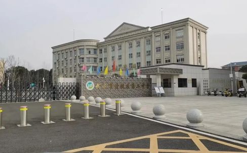 武漢市黃陂區(qū)第二中學(xué)簡介概況（建校歷史、地址、師資、校訓(xùn)、環(huán)境）