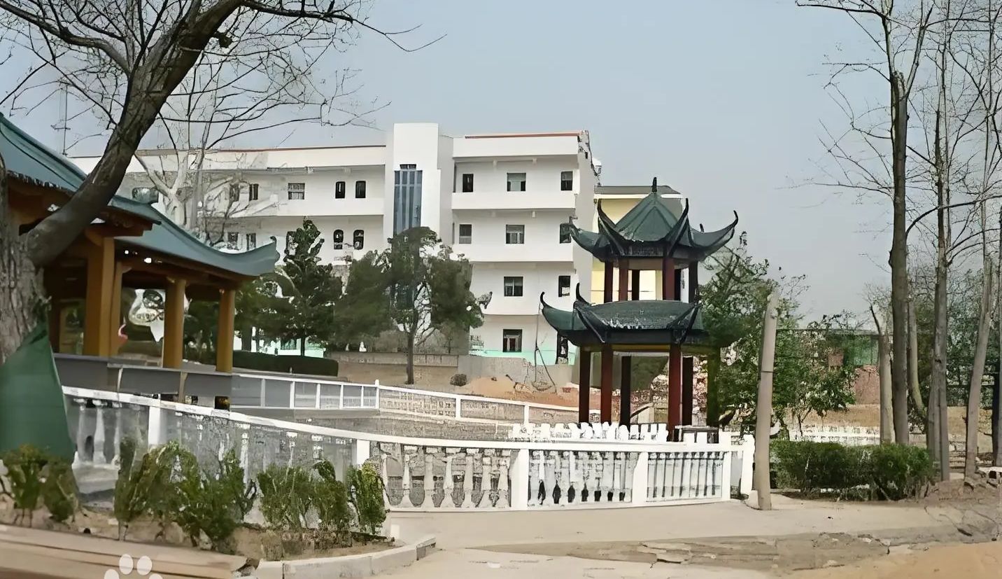 武漢市黃陂區(qū)第三中學簡介概況（建校歷史、地址、師資、校訓、環(huán)境）