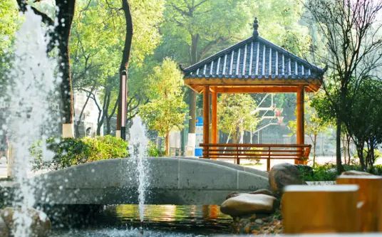 長沙市第十五中學簡介概況（建校歷史、地址、師資、校訓、環(huán)境）