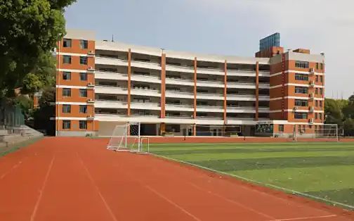 長沙市第十五中學簡介概況（建校歷史、地址、師資、校訓、環(huán)境）