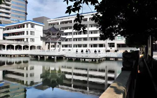 長沙市明德華興中學(xué)在長沙的排名第幾,屬于什么檔次？