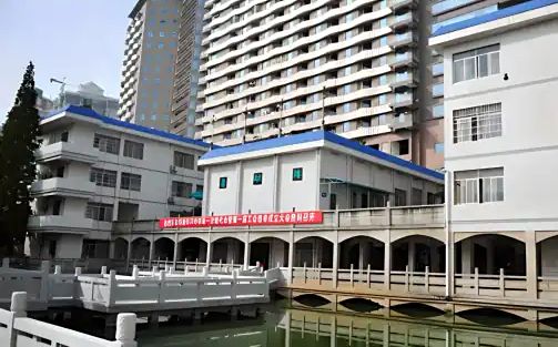 長(zhǎng)沙市明德華興中學(xué)校區(qū)在哪_在什么區(qū)？