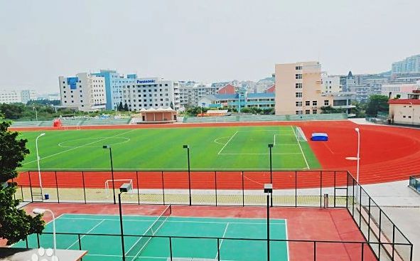 廈門(mén)市第三中學(xué)在廈門(mén)的排名第幾,屬于什么檔次？