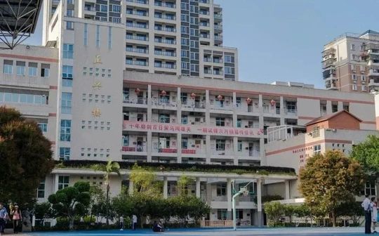 閩江學院附屬中學校區(qū)在哪_在哪個區(qū)？