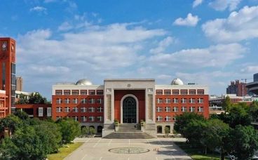 福州一中是公立還是私立,是重點(diǎn)中學(xué)嗎？