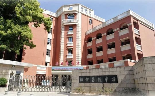 福建省福州高級(jí)中學(xué)校區(qū)在哪_在哪個(gè)區(qū)？