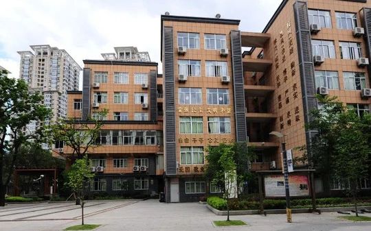 福建省福州第十一中學(xué)簡(jiǎn)介概況（建校歷史、地址、師資、校訓(xùn)、環(huán)境）