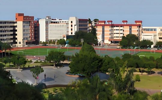 福州市馬尾第一中學是公立還是私立,是重點中學嗎？