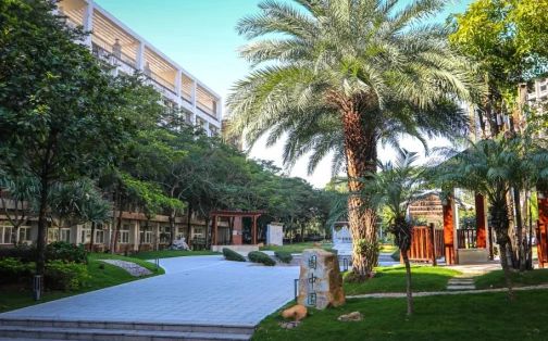 深圳市第二高級(jí)中學(xué)校區(qū)在哪_在哪個(gè)區(qū)？