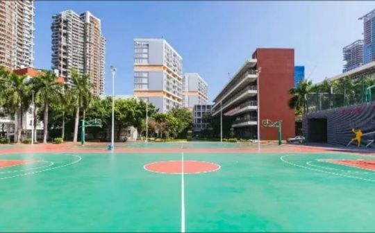 深圳華僑城高級中學(xué)是公立還是私立,是重點中學(xué)嗎?